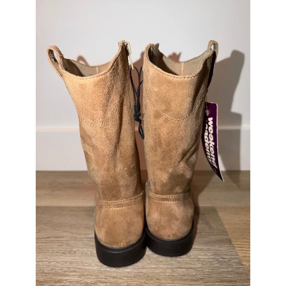 Girl boots size 2